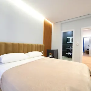 Ulcas Guest Huse Bed and breakfast